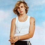 thekidlaroimerchandise is swapping clothes online from 