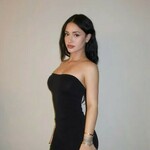 leahkatebmerch is swapping clothes online from 