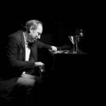 hanszimmermerch is swapping clothes online from 