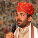 sitaramposwal1 is swapping clothes online from 