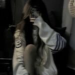 mahaa28 is swapping clothes online from 