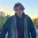 jerrywhartzog is swapping clothes online from 