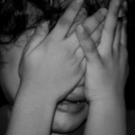 Ấu Dâm is swapping clothes online from 