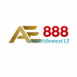 onelittlewest12 is swapping clothes online from 