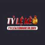 bongdaluuu is swapping clothes online from 