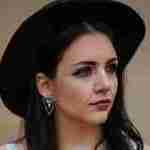 elishalilly is swapping clothes online from 