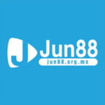 jun88xx is swapping clothes online from 