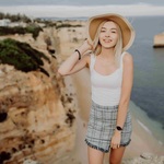 zoedylan is swapping clothes online from 