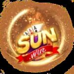sunwinporn is swapping clothes online from 