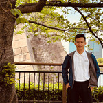 Võ Minh Lâm is swapping clothes online from 