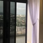 luxecoolsg is swapping clothes online from 