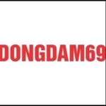 Động Dâm is swapping clothes online from 