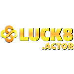 luck8actor is swapping clothes online from 