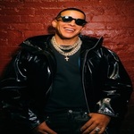 daddyyankeemerch is swapping clothes online from 
