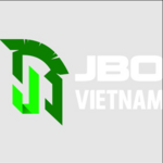 jboee is swapping clothes online from 