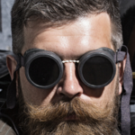 davidsaroni123 is swapping clothes online from 