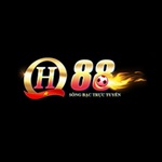 qh88konigphoto is swapping clothes online from 