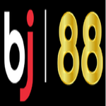bj88izmirlikizlar is swapping clothes online from 