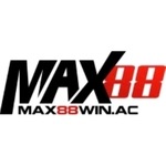 CEO Phan Đăng is swapping clothes online from 