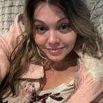 nicolereyes7 is swapping clothes online from SACRAMENTO, CA
