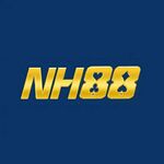 trangchunh885 is swapping clothes online from 