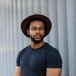 jorrencaldwell is swapping clothes online from ORLANDO, FL