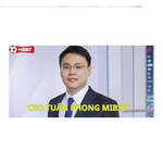 Tuấn Phong is swapping clothes online from 