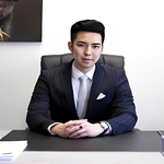 CEO Hoàng Anh is swapping clothes online from 