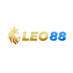 leo88lifestyle is swapping clothes online from 