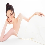 Trịnh Gia Minh is swapping clothes online from 