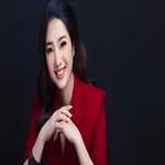 Trân Hà Linh is swapping clothes online from 