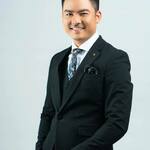 Tran Dong Hai Chuyen Gia Soi Keo is swapping clothes online from 