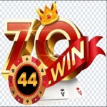 zo44win is swapping clothes online from 