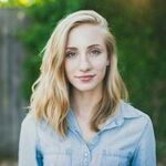 emily990 is swapping clothes online from 