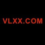 vlxxservices1 is swapping clothes online from 