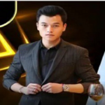 ceohoangngocbao is swapping clothes online from 