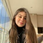 oliviasmithhh is swapping clothes online from 