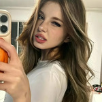 arikre is swapping clothes online from 