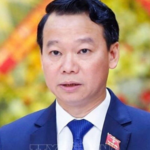 truonghailong is swapping clothes online from 