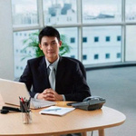 tranhoangnam is swapping clothes online from 