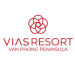 resortvanphong is swapping clothes online from 
