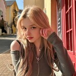 aklore is swapping clothes online from 