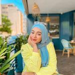 Sana Faris is swapping clothes online from 