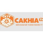 cakhiatvunovn is swapping clothes online from 