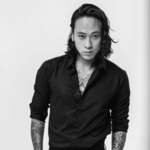 dinhminhtri is swapping clothes online from 