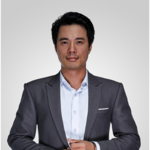 nguyenkhaclong is swapping clothes online from 