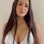 Gurgaon Escort Pooja is swapping clothes online from 