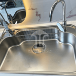 lucdn1501197556 is swapping clothes online from 