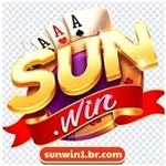 sunwin1 is swapping clothes online from 