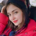 murreefemales is swapping clothes online from BANIHAL, JAMMU & KASHMIR